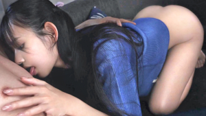 【八掛うみ】寝る前に勃起チンポをフェラ抜き！憧れの人と同棲生活で中出ししまくり！